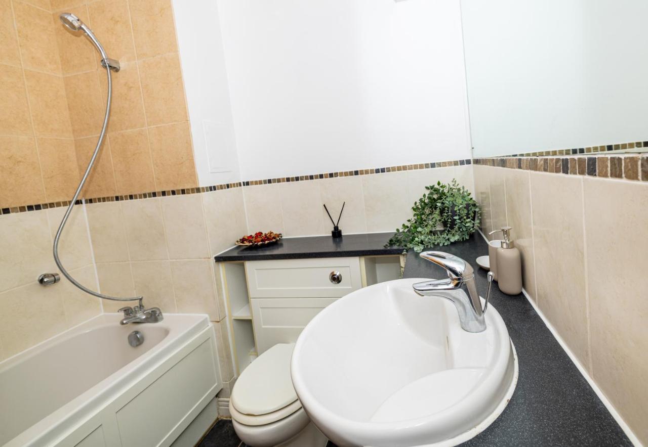 Nice Close To City231 Gasthof London